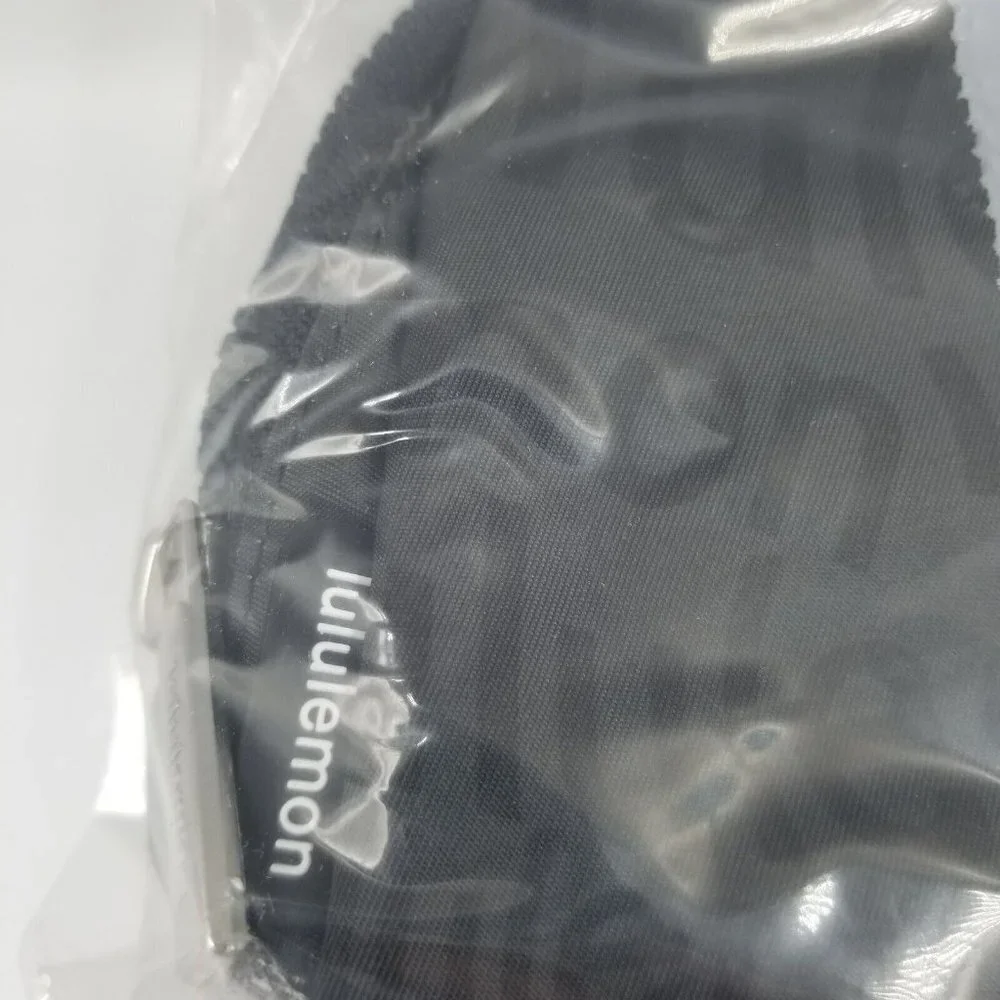 Lululemon 1L Everywhere Belt Bag Wobbly Woodmark Black NWT - Picture 3 of 7